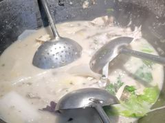 -陈大锅·岳阳鱼馆·地道岳阳菜(美食街店)