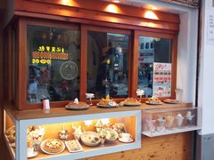 门面-Lia Cafe Bar Restaurant松山咖啡屋