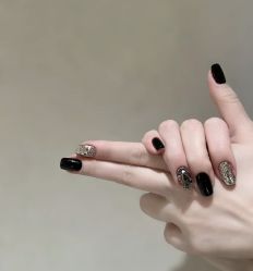 -屿晴·科技美肤SPA美甲美睫