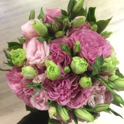 -巴黎婚纱摄影工作室