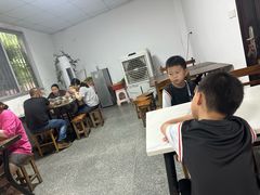 -依云煎包店