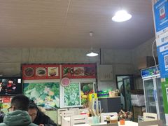 大堂-尝回头贵阳牛肉米粉(中和店)