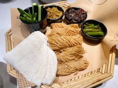 -丁里羊肉小镇(天鹅湖总店)