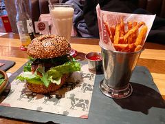 碧海蓝天鹅肝汉堡-FAT COW(虹梅路店)