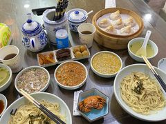 -裕兴记•蟹黄面馆(人民广场店)