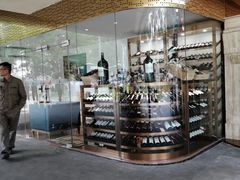 面包甜点陈列柜-玫瑰园餐厅