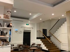 大堂-星巴克臻选(广州沙面店)