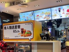 -麦当劳(汉口火车站候车室店)