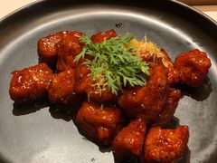 红酒泡沫牛仔粒-荟廷·晶萃(陆家嘴尚悦湾店)