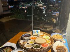 -包整·丝娃娃(甲秀楼景观店)