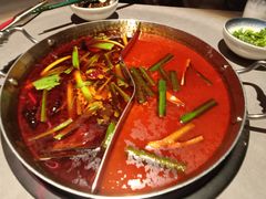 -伴山牛贵州黄牛肉火锅·苗疆非遗艺术餐厅(上海首店)