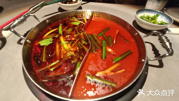 伴山牛贵州黄牛肉火锅·苗疆非遗艺术餐厅(上海首店)图片
