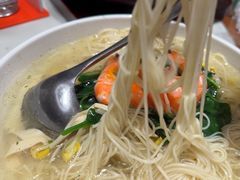 -泓历皇朝酒店(东亭店)