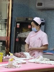 -堃腾月子会所