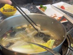 -一席地·本地鸡窝·杭帮鸡火锅(萧山银隆百货店)