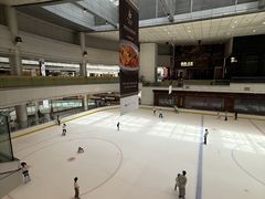 -冰纷万象滑冰场(深圳万象城店)