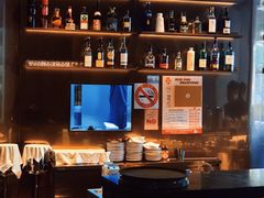 -wineapp葡萄酒餐吧(外滩金融中心店)