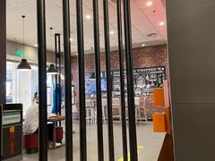 -汉堡王(大连柏威年餐厅店)