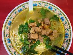 -金杨拉面王小吃面馆·牛三宝面·红烧牛肉粉