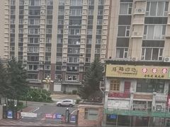 -马路边边串串香形象店(磐石路店)