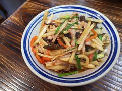 鱼香肉丝-刘师父老汉口江湖菜(蔡锷路店)