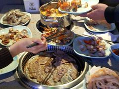 -金滏山烤肉·海鲜·火锅自助餐厅(襄阳万达店)
