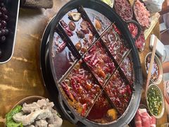 -正南齊北重庆老火锅(光华村直营店)