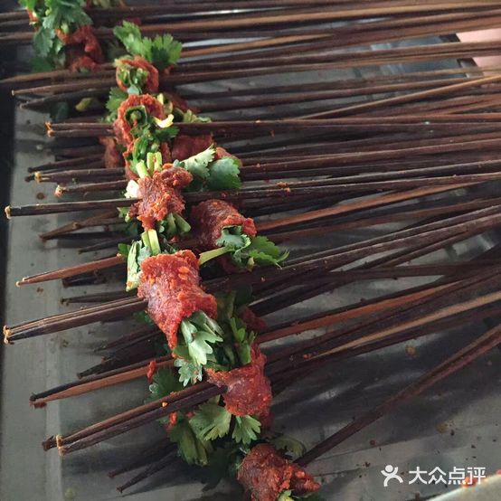 老字号乐山唐小串串香(滨江路店)