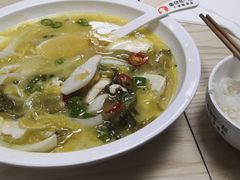 -鱼你在一起(国贸中海广场店)