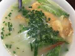 -杨肥肠火锅大排档(火车站花园店)