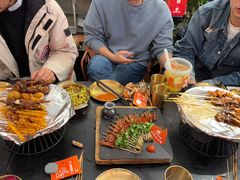 -何师烧烤Pro ··江湖川菜·小龙虾·精酿啤酒(太古里旗舰店)