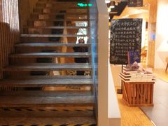 -新华里咖啡书吧(新华书店小寨店)