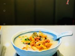 艇仔粥-华辉拉肠(宝华店)