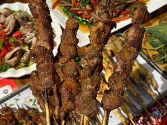-李双猪·小龙虾·烧烤·羊肉煲(乐山店)