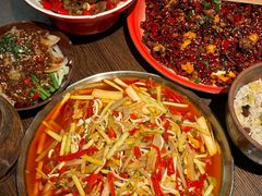 -杨记隆府重庆江湖菜(龙湖滨江天街店)