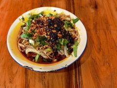-拈签一笑黄牛肉辣卤串串