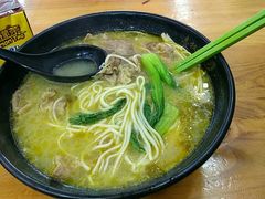 -志权牛肉面(灵山路店)
