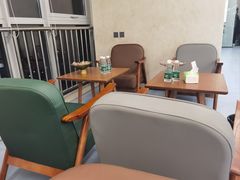 -无奔眼镜·蔡司·依视路授权店(马家堡店)