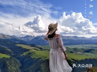 「喀拉峻大草原」新疆最著名的草原有“那拉提草原”和“