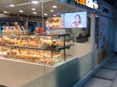 面包甜点陈列柜-BreadTalk面包新语(长寿路地铁站店)