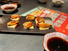 -铭牛烧肉·和牛海鲜自助(高新月牙湖店)