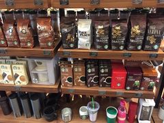 零售区-星巴克臻选(成都宽窄巷子店)