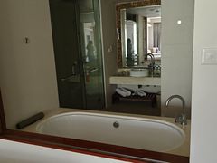 -三亚亚龙湾雅高美爵酒店