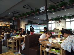 大堂-珍巴奴毛肚牛肉小火锅(四惠店)