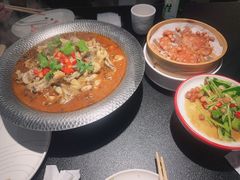 -辣尚瘾·烤鱼·新川菜(牡丹园直营店)