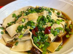 -魏铭鱼头捞饭(晋阳路店)