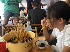 -拈签一笑黄牛肉辣卤串串
