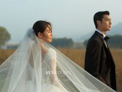 -至臻微拉婚纱摄影