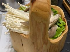 -红鼎豆捞·非遗鲍皇汤火锅(宝丰路店)