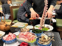 -得意咚瓜·顺德鱼生·冬瓜火锅(深圳首店)